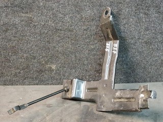крепление аккумулятора, ориг. номер BDA25196C, 841797253, GMC Terrain 2 поколение 2017-2021