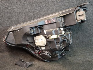 фара правая, ориг. номер 42928410, Chevrolet Trax 2 поколение 2023-2026