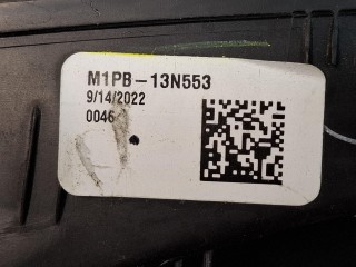 ус под фонарь левый, ориг. номер M1PB-13N553, Ford Bronco Sport 1 поколение 2020-2024