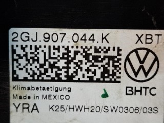 блок управления печки/климат-контроля, ориг. номер 2GJ907044K, Volkswagen Taos 1 поколение [рестайлинг] 2024-2026