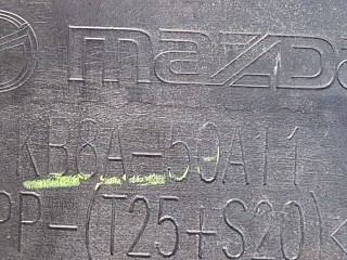 заглушка переднего бампера под крюк, ориг. номер KB8A50A11, Mazda CX-5 2 поколение 2017-2021