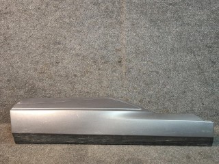 молдинг двери задней левой, ориг. номер 828716RR0A, Nissan Rogue T33 2020-2024