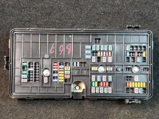 блок предохранителей, ориг. номер L1MT-14D068-MF01, Ford Explorer 6 поколение U625 2019-2024