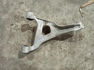 рычаг задний правый Nissan Rogue T33 2020-2024