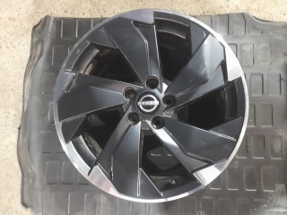 диск Nissan Rogue T33 2020-2024