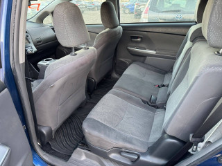 Toyota Prius V 1 поколение ZVW41 2014г. 1.8 л. - фото №1