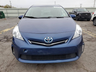 Toyota Prius V 1 поколение ZVW41 2014г. 1.8 л. - фото №11