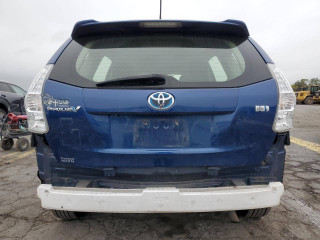 Toyota Prius V 1 поколение ZVW41 2014г. 1.8 л. - фото №13