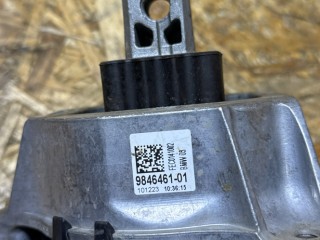 Подушка крепления двигателя левая, ориг. номер 9846461, BMW X5 G05