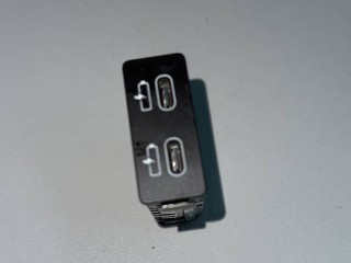 Разъем AUX / USB, ориг. номер 84108711938, BMW 1 F40