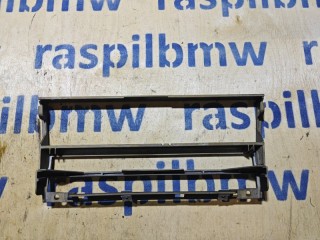 Кронштейн центральной консоли, ориг. номер 8247302, 51168247302, BMW 5-series 2000-2004