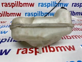 бачок омывателя, ориг. номер 67128362154, 61318360459, 61607038432, 61678361439, 67128360244, 61661377830, 61668379545, 61678361440, BMW 5-series 1995-2000