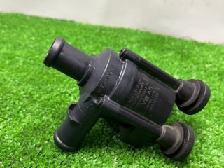 Насос антифриза дополнительный, ориг. номер 4K0121601A, AUDI Q5 2020-2025