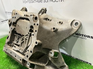 Кронштейн КПП, ориг. номер 4M0399263P, Audi Q7 2015-2019