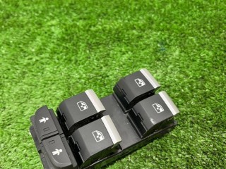 Кнопка стеклоподъемника переднего левого, ориг. номер 4M0959851B, Audi Q7 2015-2019