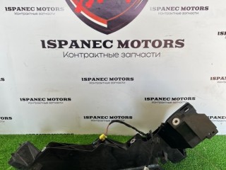 Крепление фары правой Audi Q7 2015-2019