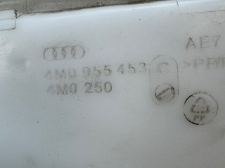 Бачок омывателя, ориг. номер 4M0955453C, Audi Q7 2015-2019