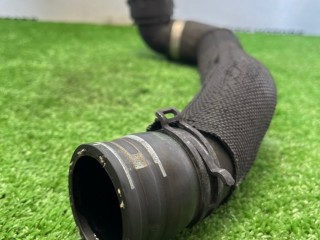 Патрубок системы охлаждения, ориг. номер 4M0122101DP, Audi RSQ8 2019-2024