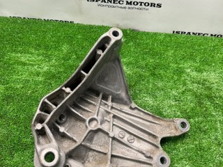 Кронштейн двигателя, ориг. номер 4M0199308BE, Audi SQ7 2019-2024