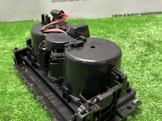 Подстаканник, ориг. номер 4M8862533, 4M8862533C, Audi RSQ8 2019-2024