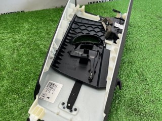 Обшивка стойки центральной правой, ориг. номер 4M8867244B, Audi RSQ8 2019-2024