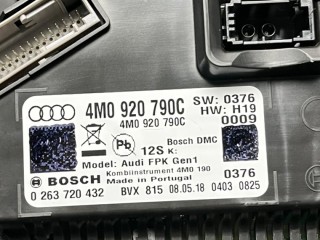 Щиток приборов (приборная панель), ориг. номер 4M0920790C, Audi Q7 2015-2019