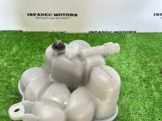 Бачок расширительный, ориг. номер 4M0121405R, Audi Q7 2015-2019