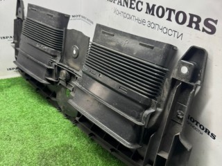 Накладка замка капота, ориг. номер 4M0807081A, Audi SQ7 2019-2024