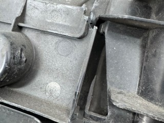 Накладка замка капота, ориг. номер 4M0807081A, Audi SQ7 2019-2024
