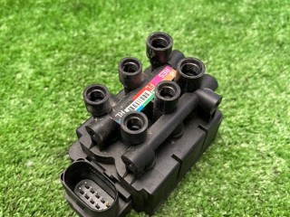 Клапан пневмоподвески, ориг. номер 4N0616013A, Audi RS6 2019-2026