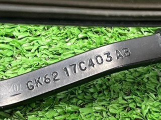 Щеткодержатель задний, ориг. номер GK62-17C403-AB, LR070885, Land Rover Range Rover Sport 2013-2017