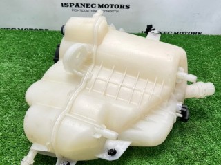 Бачок расширительный, ориг. номер M8E2-8A080-AD, 104123458, Land Rover Range Rover Sport 2022-2026