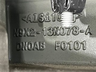 Крепление фары правой, ориг. номер N9X213N078AF, LR167067, N9X213N078AE, Land Rover Range Rover Sport 2022-2026