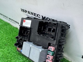 Блок предохранителей, ориг. номер LR185137, R8E2-14A073-AA, Land Rover Range Rover Sport 2022-2026