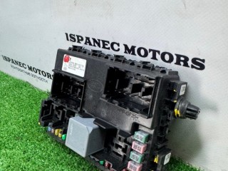 Блок предохранителей, ориг. номер LR153002, M8E2-14A073-CB, Land Rover Range Rover Sport 2022-2026