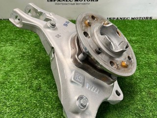 Кулак задний левый, ориг. номер 8095641, 8095657, BMW M4 2024-2026