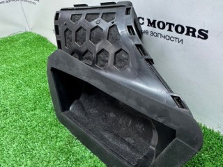 Воздухозаборник, ориг. номер M8E2-9H707-AE, Land Rover Range Rover Sport 2022-2026