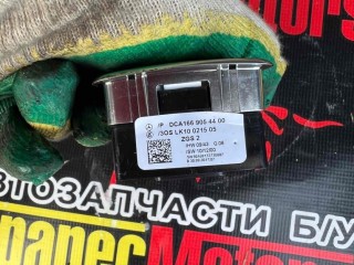 Кнопка стеклоподъемника переднего левого, ориг. номер A1669054400, Mercedes-Benz ML