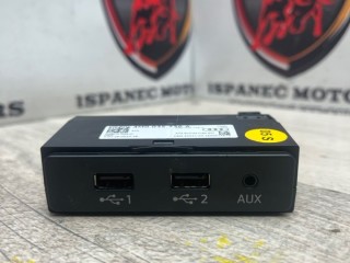 USB Разъем, ориг. номер 4M0035736A, AUDI Q7 2015-2019
