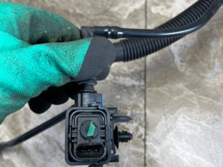 Шланг паров топлива, ориг. номер M8A29C015BB, T4A50531, LR181501, Jaguar F-Pace 2020-2026