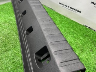 Накладка замка багажника, ориг. номер 7438305, BMW M4 2024-2026