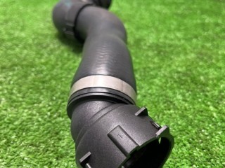 Патрубок системы охлаждения, ориг. номер 8096427, 17128096427, BMW M4 2024-2026