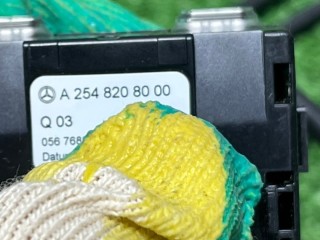 Разъем AUX / USB, ориг. номер A2548208000, Mercedes-Benz GLC 2022-2026