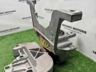 Подушка крепления КПП, ориг. номер A1772403900, Mercedes-Benz GLB 2023-2026