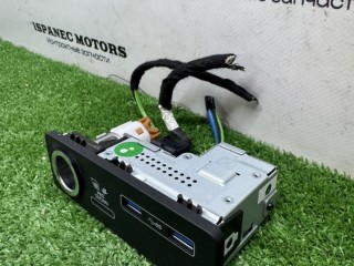 USB Разъем, ориг. номер LR106219, JPLA19E110BB, T2R34229, Land Rover Range Rover 2017-2022