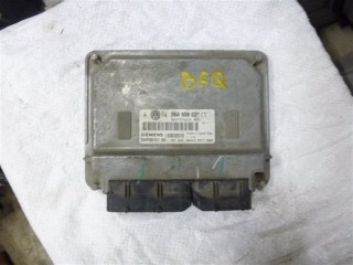 блок управления двс, ориг. номер 06A906033AS, Volkswagen Golf