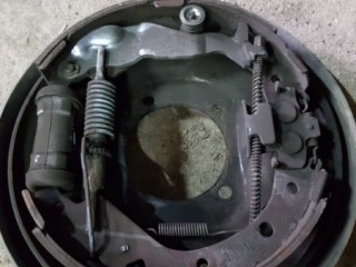 установочный комплект задних колодок, Toyota Rav 4 2003-2005