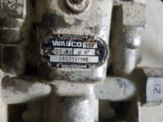 Кран защитный 4-х контурный, ориг. номер 9347141190, Iveco EuroCargo 1991-2000