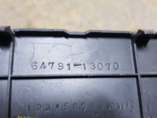 заглушка багажника, ориг. номер 6479113070, Toyota Corolla 2000-2004