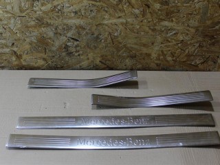 Накладка на порог хром , комлект., ориг. номер A2126860936, NOMER, KATALOGU, Mercedes-Benz E W212 2009-2013